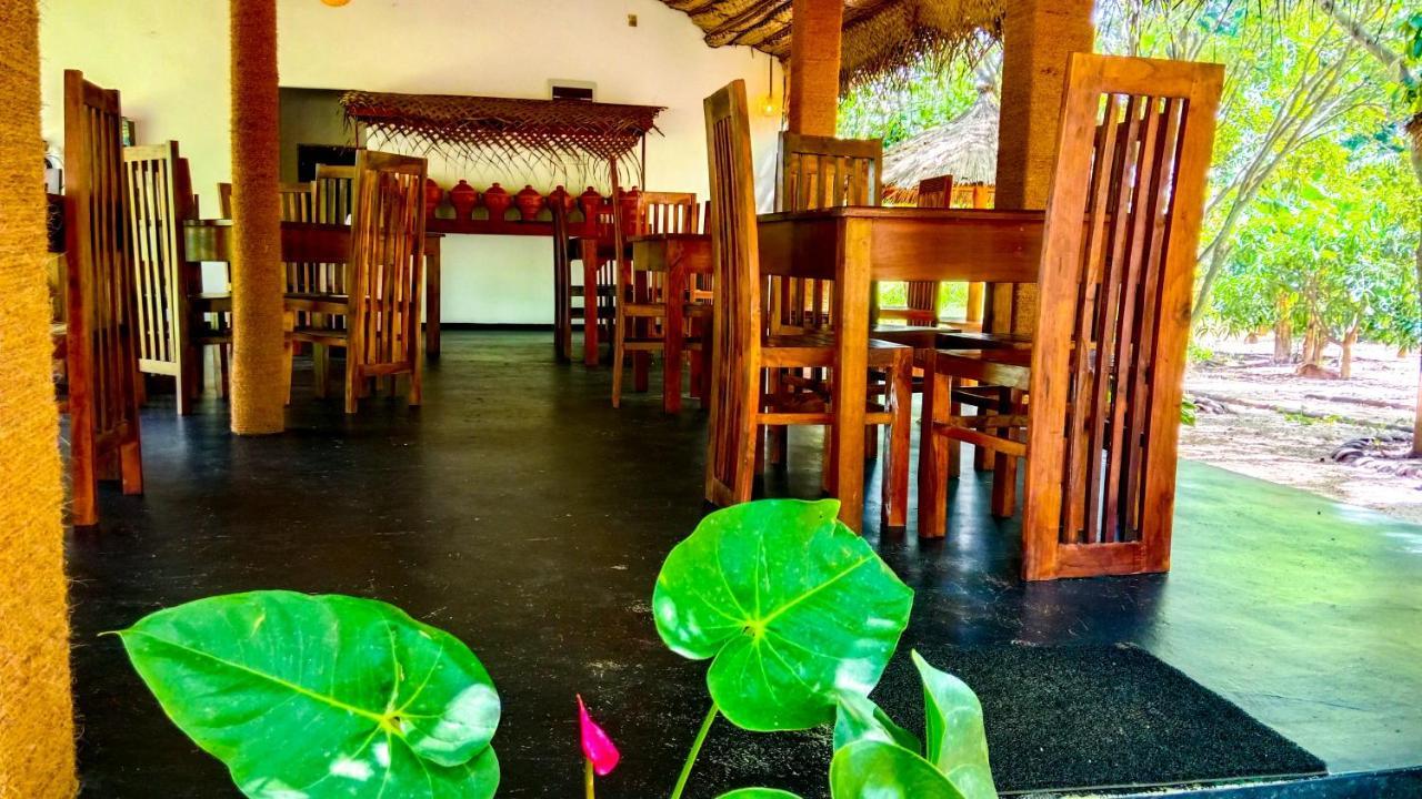 Ceylon Amigos Eco Resort Сигирия Экстерьер фото